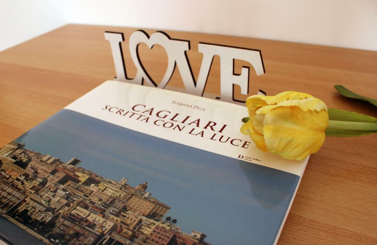 Cagliari Family Apartment Bagian luar foto