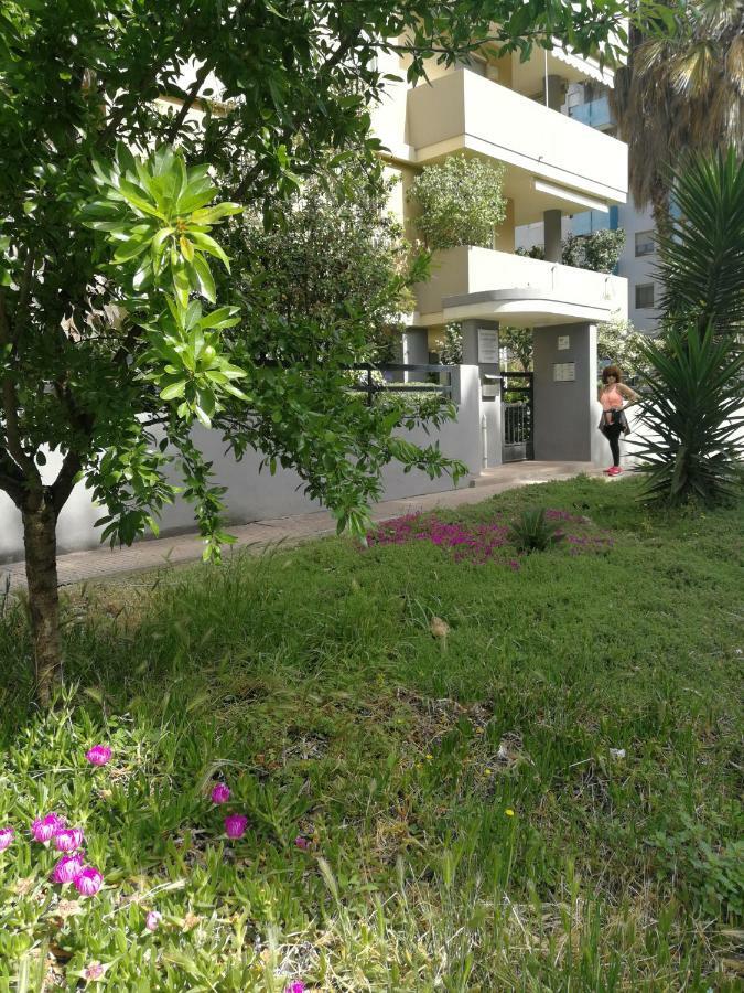 Cagliari Family Apartment Bagian luar foto